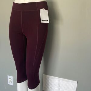 Ivy Park High Rise Capri Small .